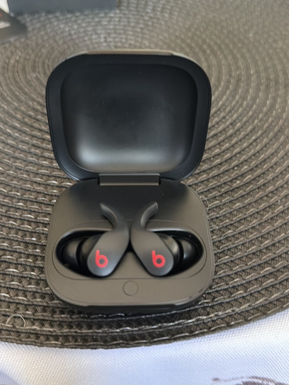 Beats Powerbeats Pro True Wireless Earbuds NOISE CANCELLATION